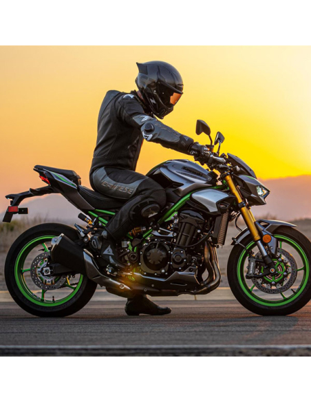 Kawasaki Z900 MY25