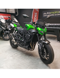 Kawasaki Z900 2