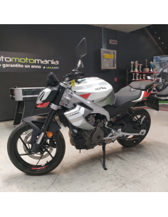 Aprilia Tuono 457 ABS 2