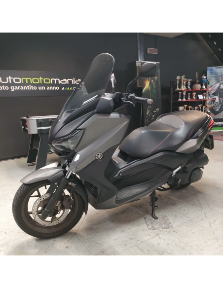 Yamaha X-Max 250