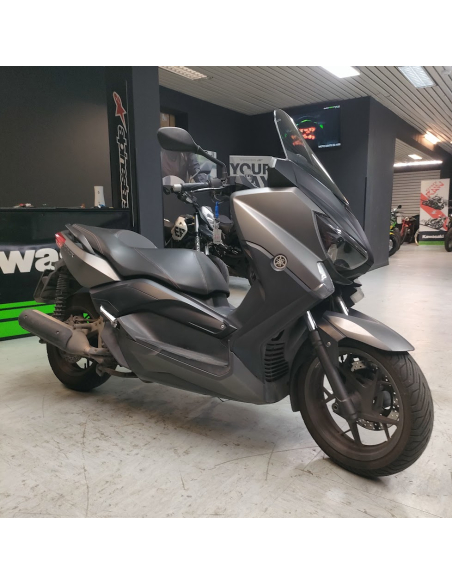 Yamaha X-Max 250