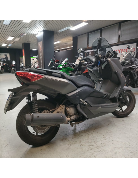 Yamaha X-Max 250